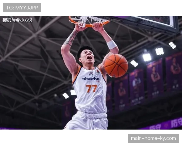 李弘权单场三分9中7砍27分 上海外线火力创赛季新高